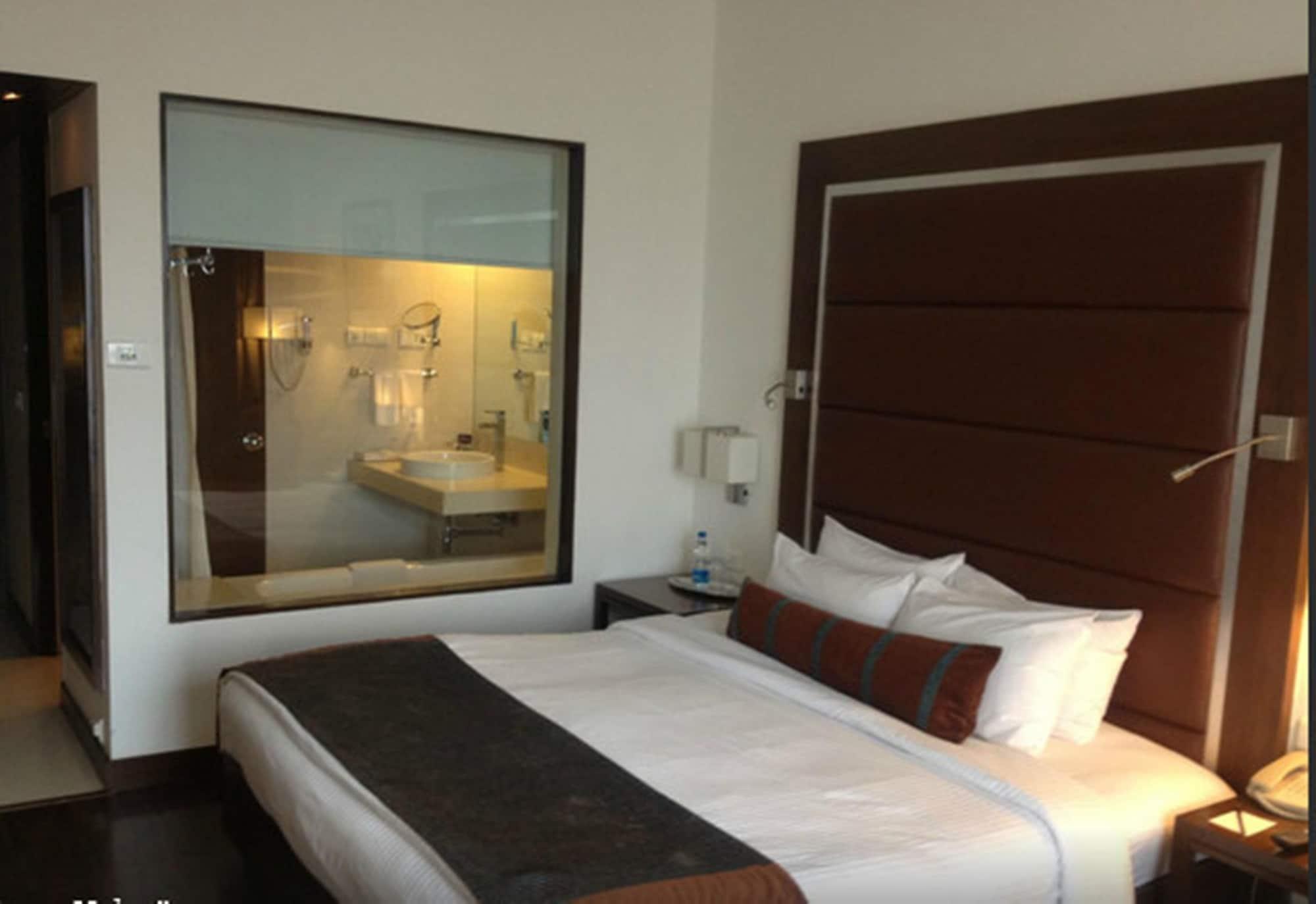 Royal Orchid Central, Pune Extérieur photo