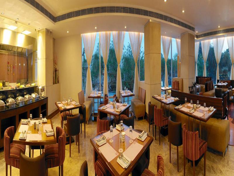 Royal Orchid Central, Pune Extérieur photo